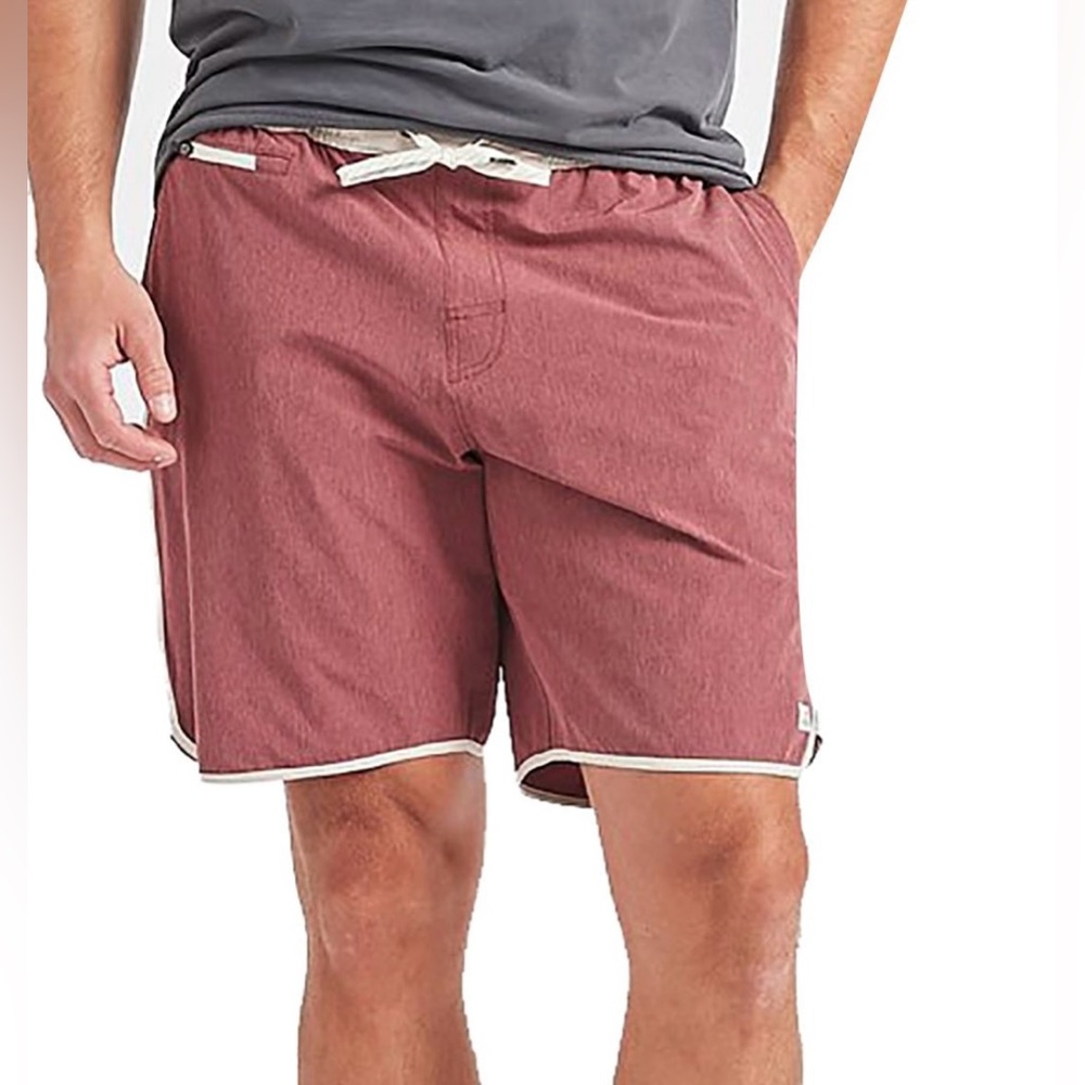 Vuori Banks Men’s Burgundy Red Stretch Athletic Active Pockets Shorts Size L